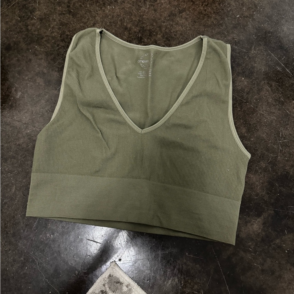 crop top